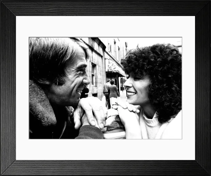 Framed Print : Jill Gascoigne and Bryan Marshall who are appearing in The Gentle Trap at the Theatre Framed Print : Jill Gascoigne and Bryan Marshall who are appearing in The Gentle Trap at the Theatre