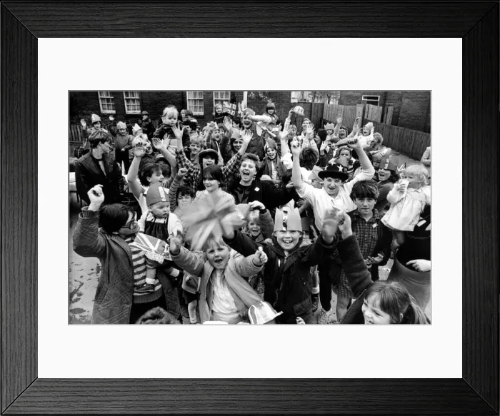 Framed Print : World War Two - Second World War - Cowgate Credit Union organised these celebrations Framed Print : World War Two - Second World War - Cowgate Credit Union organised these celebrations