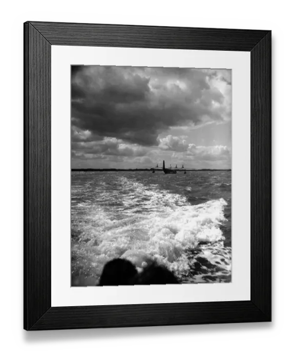 Framed Print : Shorts S30 Empire Flying Boat G-AFCZ named Clare owned and operated by BOAC Framed Print : Shorts S30 Empire Flying Boat G-AFCZ named Clare owned and operated by BOAC