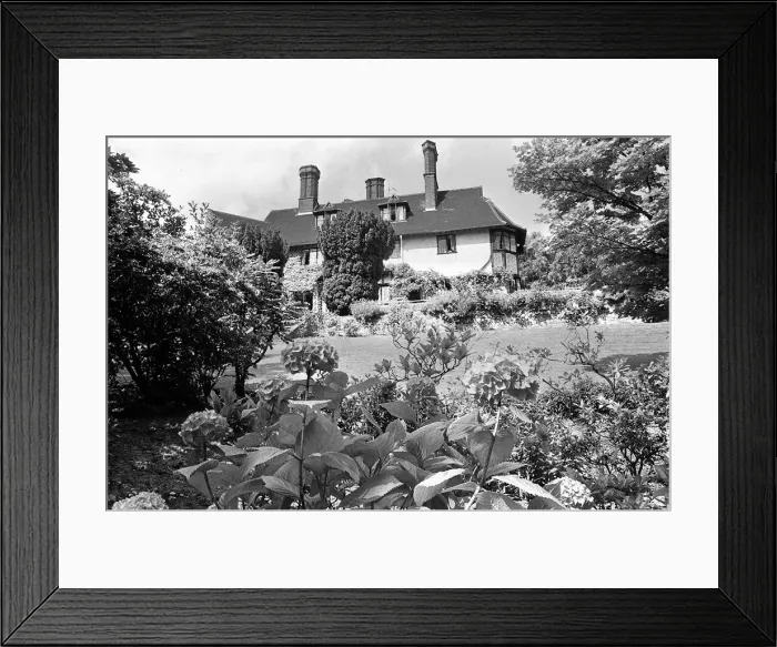 Framed Print : View of John Lennons new home, Kenwood, St Framed Print : View of John Lennons new home, Kenwood, St