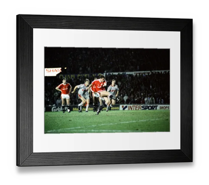 Framed Print : Manchester United 3 v Liverpool 1. Rumbelows League Cup 3rd round 31 October
