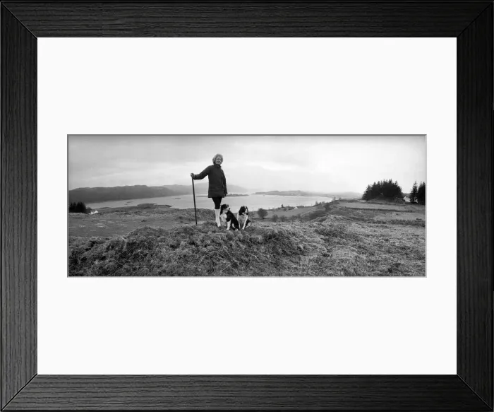 Framed Print : Frances Shand Kydd, mother of Princess Diana, Princess of Wales, pictured in Oban Framed Print : Frances Shand Kydd, mother of Princess Diana, Princess of Wales, pictured in Oban