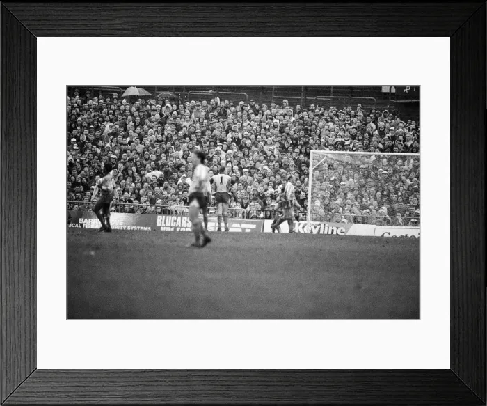 Framed Print : Coventry City v Northampton Town, 6th January 1990 Framed Print : Coventry City v Northampton Town, 6th January 1990