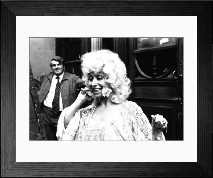 Framed Print : Carry-on actress Barbara Windsor outside the Threatre Royal, Newcastle