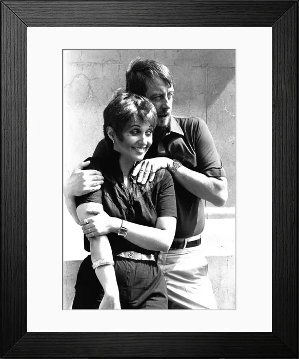 Framed Print : Adrienne Posta and Derek Fowlds at the Theatre Royal, Newcastle where they are appearing Framed Print : Adrienne Posta and Derek Fowlds at the Theatre Royal, Newcastle where they are appearing