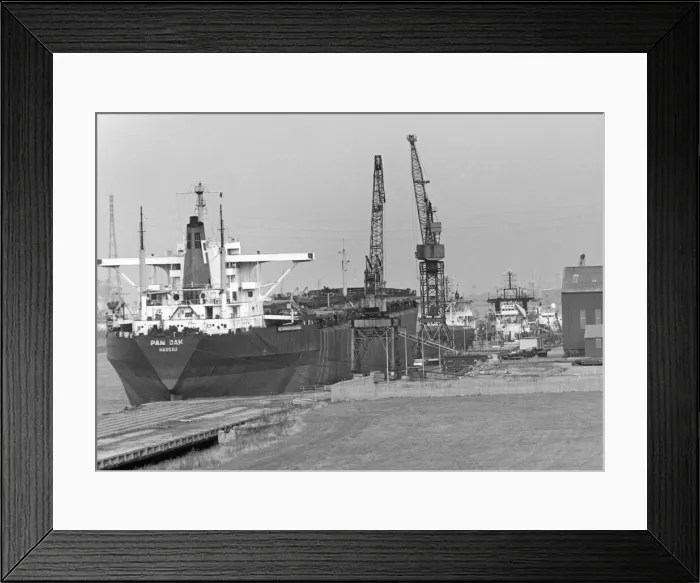 Framed Print : The Oil Tanker Pan Oak pictured at Tees Dockyard where it is undergoing repairs 12th Framed Print : The Oil Tanker Pan Oak pictured at Tees Dockyard where it is undergoing repairs 12th