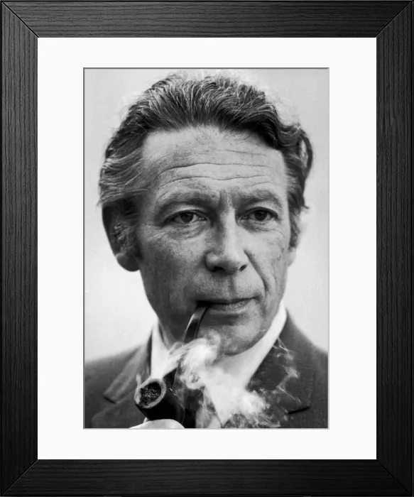 Framed Print : Geoffrey Goodman, Daily Mirror Industrial Correspondant. 26th October 1971