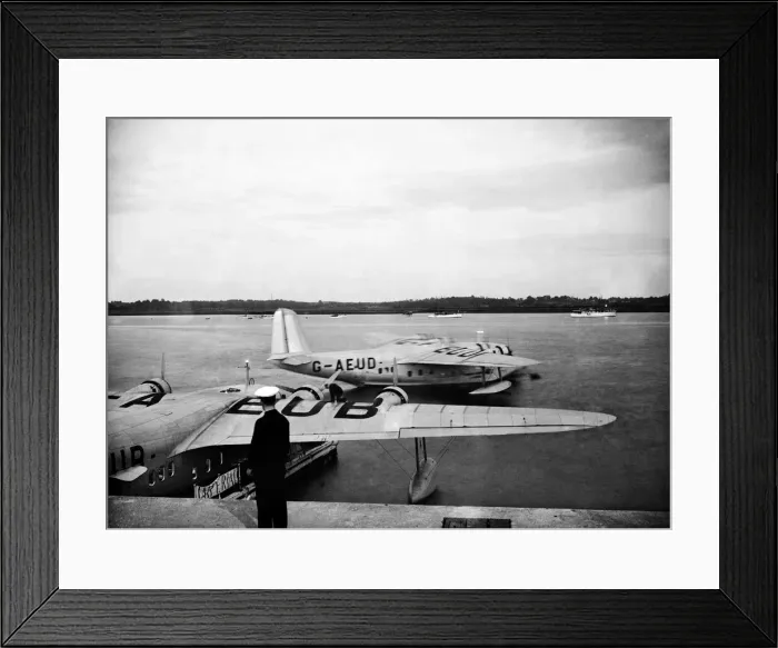 Framed Print : Series of images for Daily Herald Feature flight to Australia Framed Print : Series of images for Daily Herald Feature flight to Australia