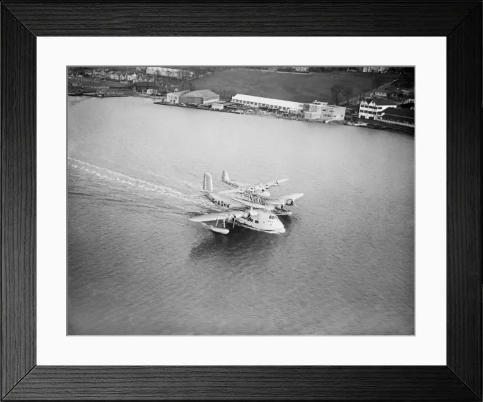 Framed Print : The Mayo composite aircraft seen here during taxi-ing trials along the River Medway 19th