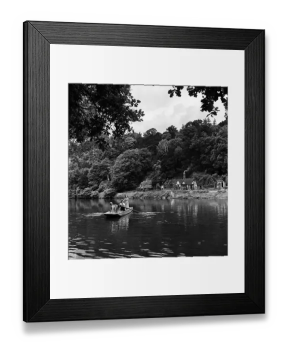 Framed Print : My Lady Ferry at Cookham. May 1952 C2748