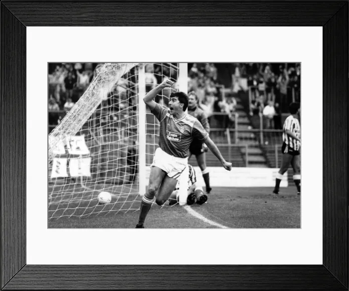 Framed Print : Birmingham City 3-2 Sunderland United, League Match, Division Two, at St Andrews Framed Print : Birmingham City 3-2 Sunderland United, League Match, Division Two, at St Andrews