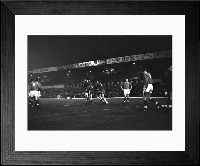 Framed Print : League Cup Semi Final First Leg match at St Andrews. Birmingham City 1 v Queens Park Framed Print : League Cup Semi Final First Leg match at St Andrews. Birmingham City 1 v Queens Park