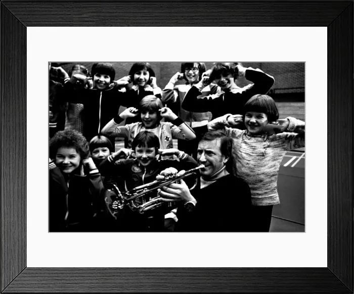 Framed Print : Roy Castle hosted a special performance of the popular Record Breakers show at Gateshead Framed Print : Roy Castle hosted a special performance of the popular Record Breakers show at Gateshead