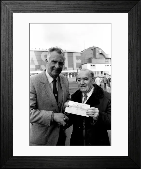 Framed Print : Evening Chronicle Greatest Goal competition winner, Tommy Dixon, of Campion Gardens Framed Print : Evening Chronicle Greatest Goal competition winner, Tommy Dixon, of Campion Gardens