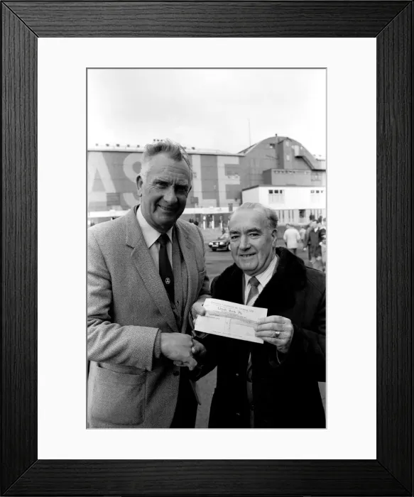 Framed Print : Evening Chronicle Greatest Goal competition winner, Tommy Dixon, of Campion Gardens Framed Print : Evening Chronicle Greatest Goal competition winner, Tommy Dixon, of Campion Gardens