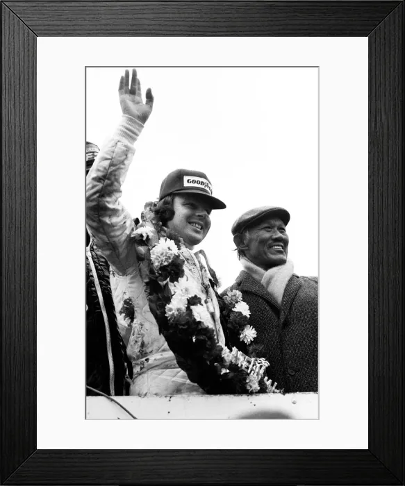 Framed Print : International Trophy race for Formula 1 Grand Prix cars at Silverstone Framed Print : International Trophy race for Formula 1 Grand Prix cars at Silverstone