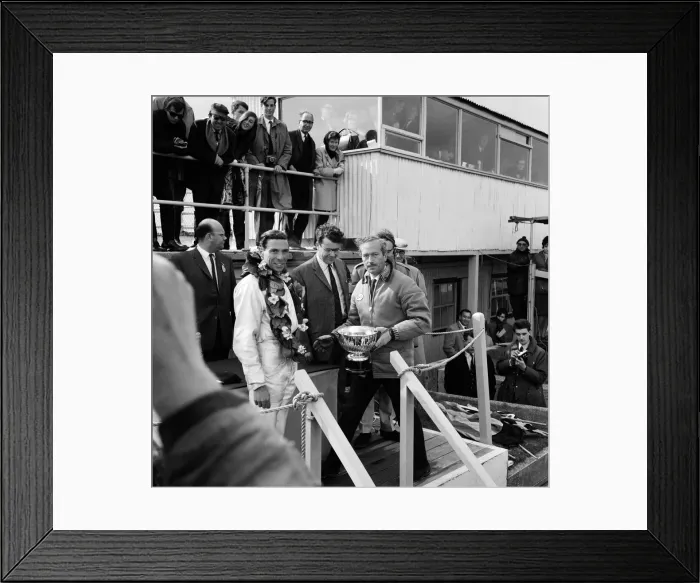 Framed Print : Goodwood International Race Meeting, Easter Monday. Jim Clark with the Sunday Mirror Framed Print : Goodwood International Race Meeting, Easter Monday. Jim Clark with the Sunday Mirror