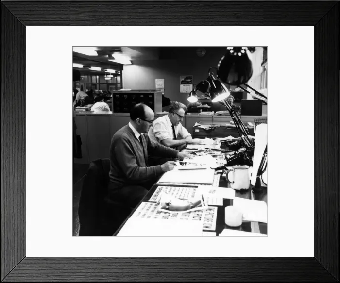 Framed Print : Daily Mirror Offices, Holborn, London, 1961. Newsroom. Picture Desk Framed Print : Daily Mirror Offices, Holborn, London, 1961. Newsroom. Picture Desk