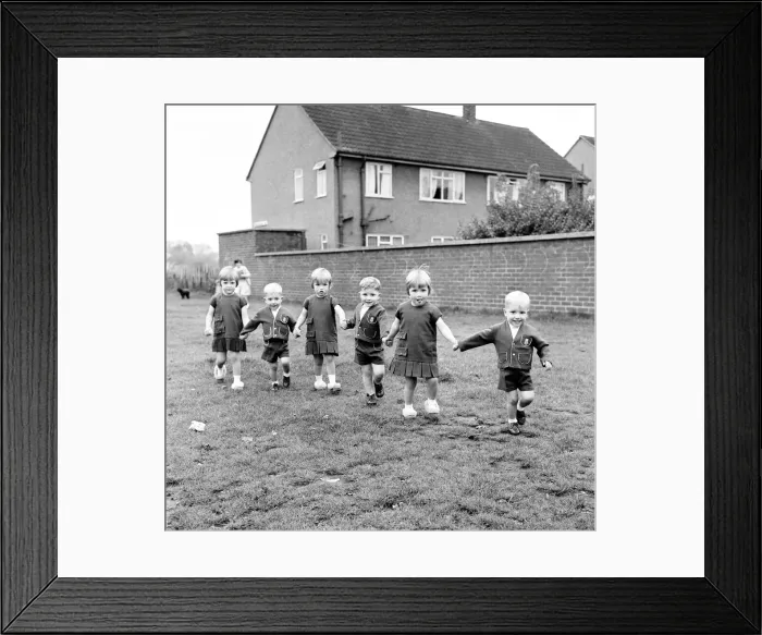 Framed Print : The Hatton triplets from Manchester, Deborah, Sharon and Allison with the Quilty triplets Framed Print : The Hatton triplets from Manchester, Deborah, Sharon and Allison with the Quilty triplets