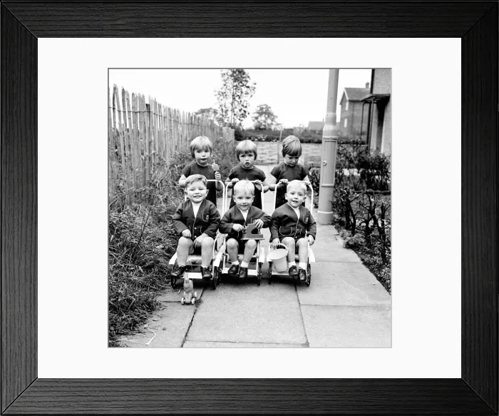 Framed Print : The Hatton triplets from Manchester, Deborah, Sharon and Allison with the Quilty triplets