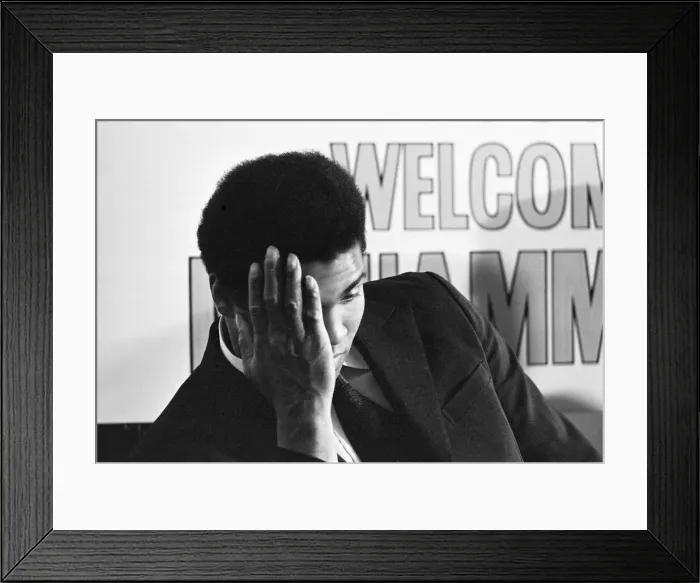 Framed Print : Muhammad Ali visits the co-op and Birmingham New Street railway station during his Framed Print : Muhammad Ali visits the co-op and Birmingham New Street railway station during his