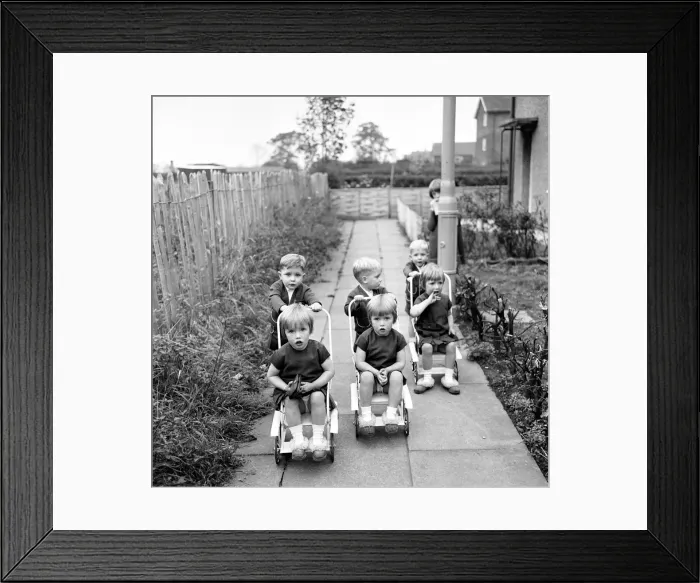 Framed Print : The Hatton triplets from Manchester, Deborah, Sharon and Allison with the Quilty triplets Framed Print : The Hatton triplets from Manchester, Deborah, Sharon and Allison with the Quilty triplets