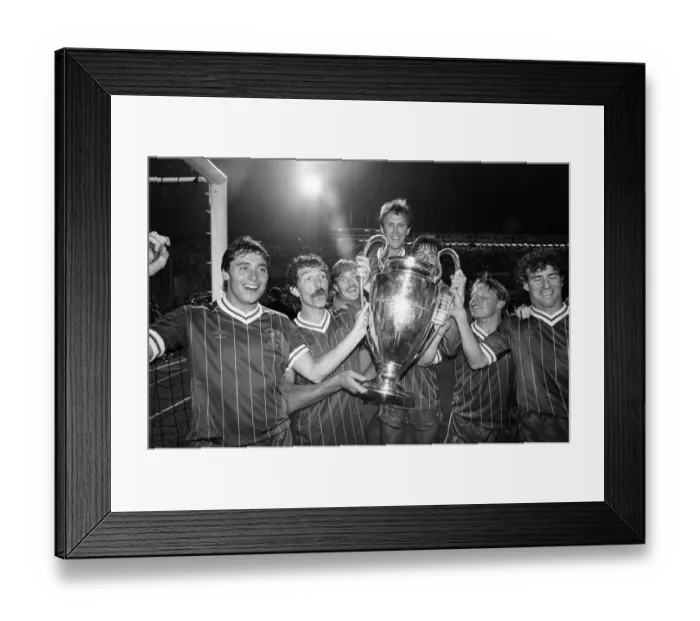 Framed Print : 1984 European Cup Final at Stadio Olimpico, Rome. Liverpool 1-1 As Roma Framed Print : 1984 European Cup Final at Stadio Olimpico, Rome. Liverpool 1-1 As Roma