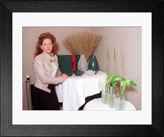 Framed Print : STYLE EXPERT KELLY HOPPEN May 1999 AND A RANGE OF HER PRODUCT SHOTS Framed Print : STYLE EXPERT KELLY HOPPEN May 1999 AND A RANGE OF HER PRODUCT SHOTS