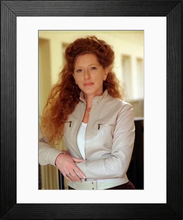 Framed Print : STYLE EXPERT KELLY HOPPEN Framed Print : STYLE EXPERT KELLY HOPPEN