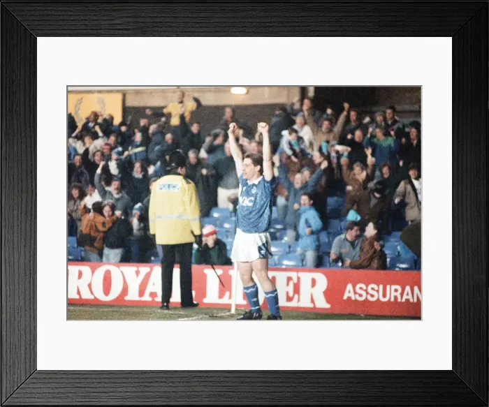 Framed Print : Action from the FA cup fourth round match replay between Everton Framed Print : Action from the FA cup fourth round match replay between Everton