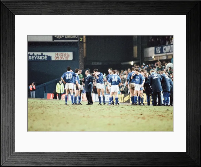Framed Print : Action from the FA cup fourth round match replay between Everton Framed Print : Action from the FA cup fourth round match replay between Everton