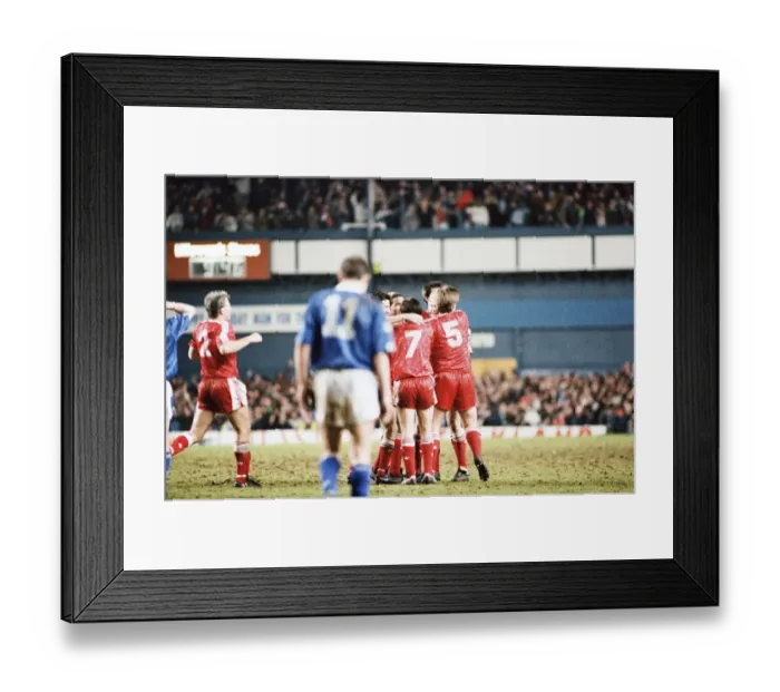 Framed Print : Action from the FA cup fourth round match replay between Everton Framed Print : Action from the FA cup fourth round match replay between Everton