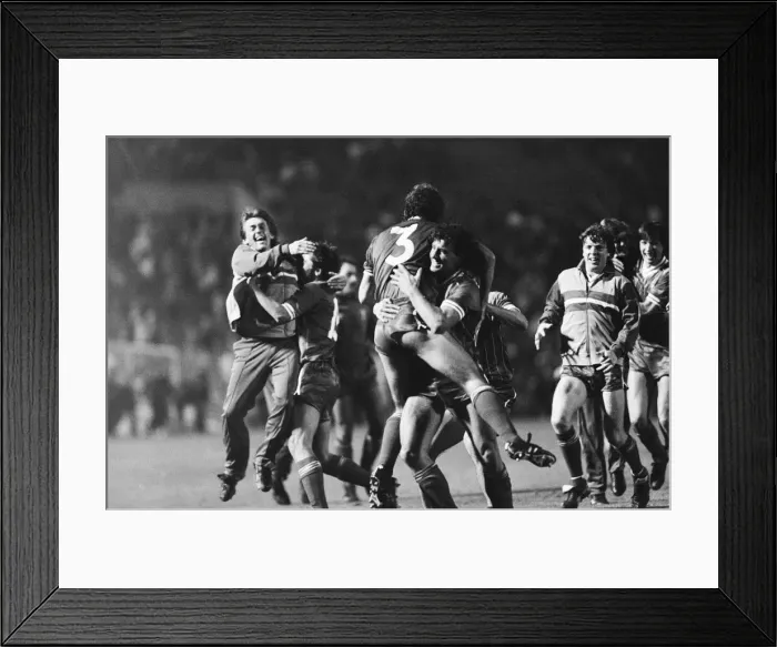 Framed Print : 1984 European Cup Final at Stadio Olimpico, Rome. Liverpool 1-1 As Roma Framed Print : 1984 European Cup Final at Stadio Olimpico, Rome. Liverpool 1-1 As Roma