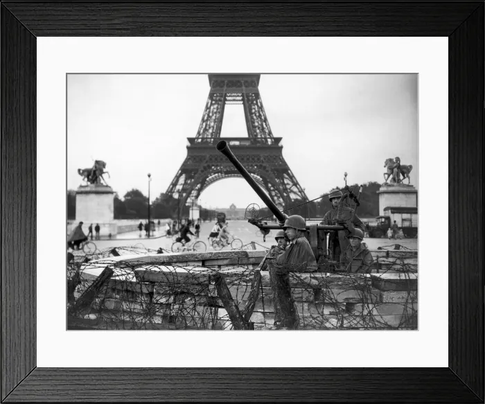 Framed Print : Invasion of France by Allied troops during the liberaton of Europe Framed Print : Invasion of France by Allied troops during the liberaton of Europe