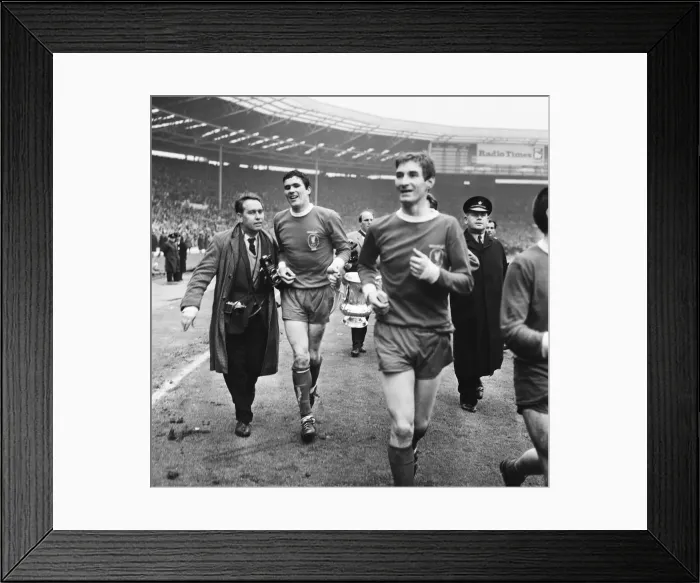 Framed Print : Liverpool 2 v Leeds United 1, FA Cup Final at Wembley Stadium Framed Print : Liverpool 2 v Leeds United 1, FA Cup Final at Wembley Stadium