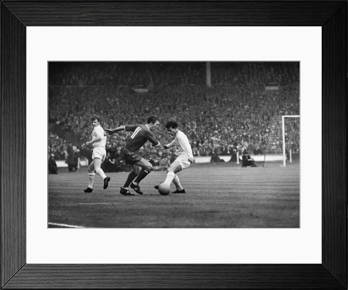 Framed Print : FA Cup Final at Wembley Stadium, Liverpool 2 v Leeds United 1