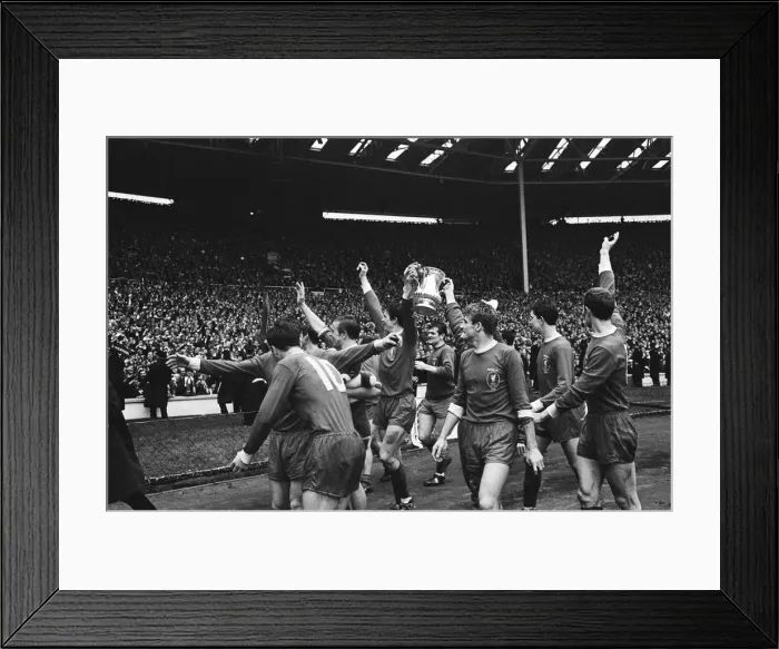 Framed Print : FA Cup Final at Wembley Stadium, Liverpool 2 v Leeds United 1 Framed Print : FA Cup Final at Wembley Stadium, Liverpool 2 v Leeds United 1