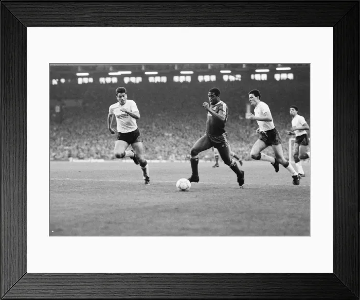 Framed Print : English League Division One match at Anfield, Liverpool 5 v Nottingham Forest 0 Framed Print : English League Division One match at Anfield, Liverpool 5 v Nottingham Forest 0