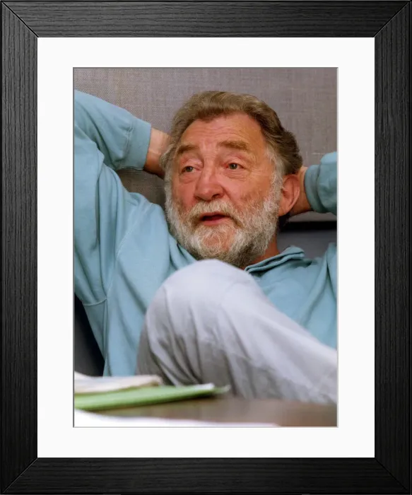 Framed Print : Dr David Bellamy being interviewed at the Newcastle Chronicle Framed Print : Dr David Bellamy being interviewed at the Newcastle Chronicle