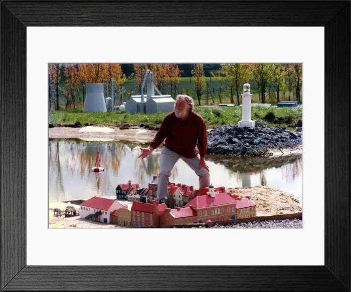 Framed Print : David Bellamy at the launch of the River Tees Nature World attraction on 13th May 1996 Framed Print : David Bellamy at the launch of the River Tees Nature World attraction on 13th May 1996