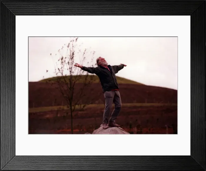 Framed Print : David Bellamy looks over the country park at the back of the Siemans site on 18th