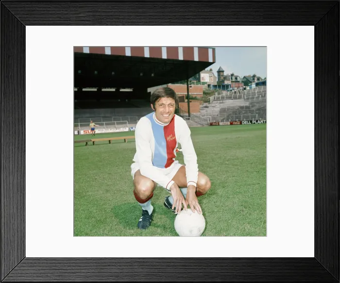 Framed Print : Crystal Palace footballer Bobby Tambling poses at Selhurst Park during a photocall ahead Framed Print : Crystal Palace footballer Bobby Tambling poses at Selhurst Park during a photocall ahead