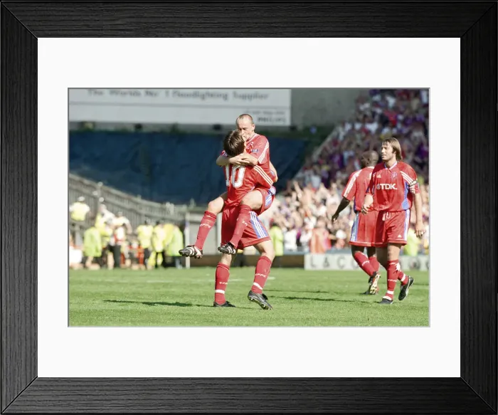 Framed Print : English Division One match at Selhurst Park. Crystal Palace 2 v Bolton Wanderers 2 Framed Print : English Division One match at Selhurst Park. Crystal Palace 2 v Bolton Wanderers 2