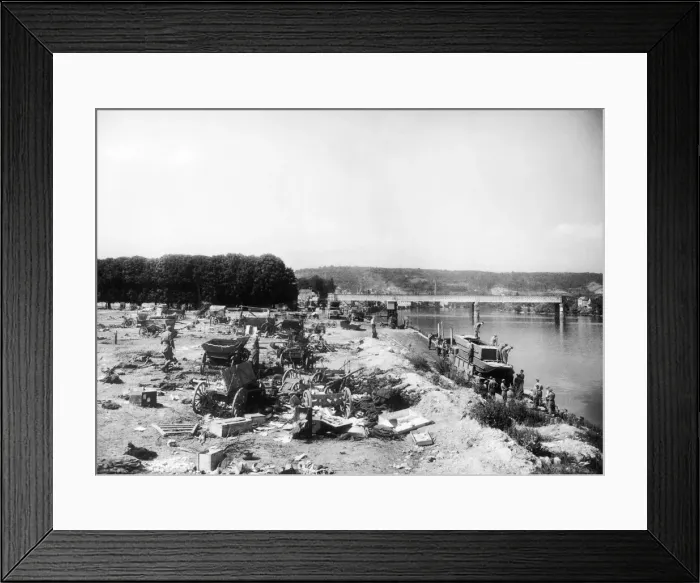 Framed Print : German Army retreats from the River Seine as Allies push into France following Framed Print : German Army retreats from the River Seine as Allies push into France following