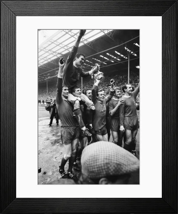 Framed Print : FA Cup Final at Wembley Stadium, Liverpool 2 v Leeds United 1 Framed Print : FA Cup Final at Wembley Stadium, Liverpool 2 v Leeds United 1
