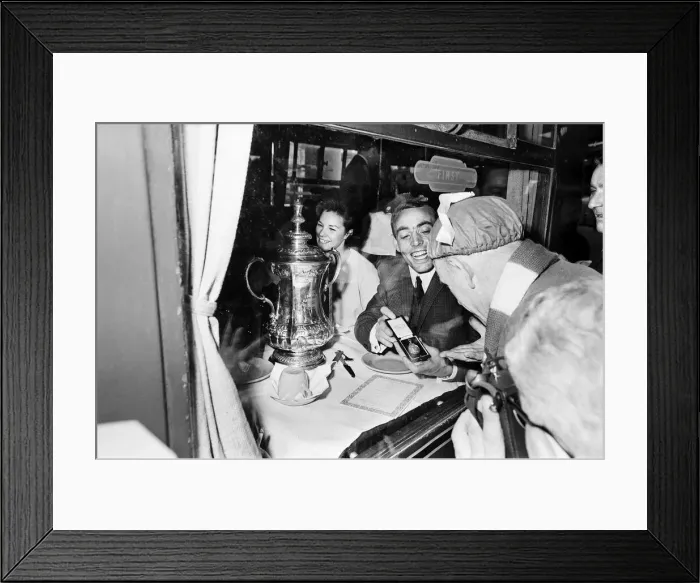 Framed Print : Liverpool 2-1 Leeds United, 1965 FA Cup Final at Wembley Stadium Framed Print : Liverpool 2-1 Leeds United, 1965 FA Cup Final at Wembley Stadium