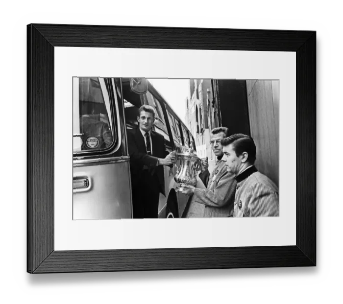 Framed Print : Liverpool 2-1 Leeds United 1965 FA Cup Final 1st May 1965 (Picture Framed Print : Liverpool 2-1 Leeds United 1965 FA Cup Final 1st May 1965 (Picture