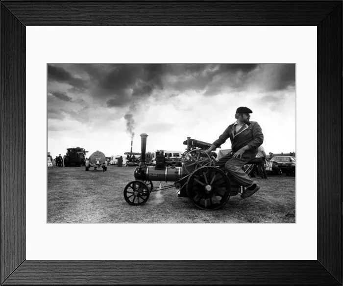 Framed Print : Richard Doran steaming ahead on his miniature traction engine at Durham Framed Print : Richard Doran steaming ahead on his miniature traction engine at Durham