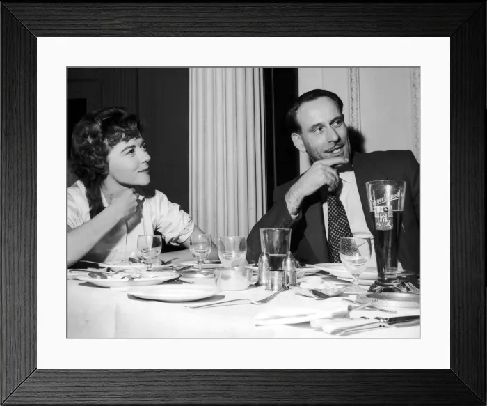 Framed Print : Birmingham Mail film critic Arthur Steele has lunch with Dorothy Tutin Framed Print : Birmingham Mail film critic Arthur Steele has lunch with Dorothy Tutin