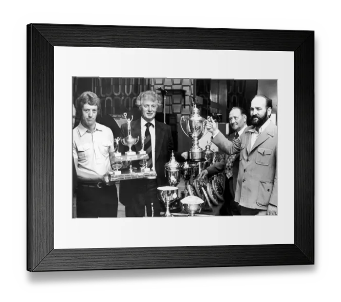 Framed Print : Canley Sports and Social Club, Marler Road, Coventry. Canley Social golfers